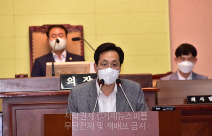 <논평> 더불어민주당의 거가대교 통행료 관련 기자회견에 부쳐
